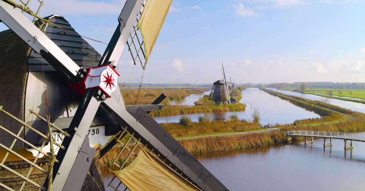 AkzoNobels verf beschermt toekomst historische molens Kinderdijk